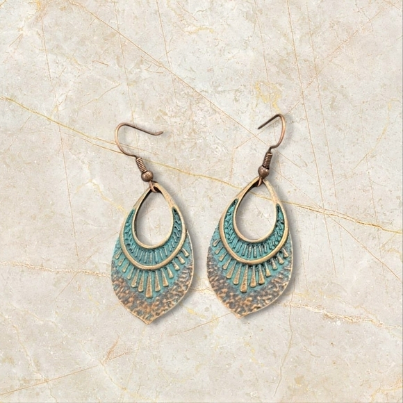 Blossom Boutique Jewelry - Bohemian Turquoise Blue and Gold Filigree Earrings